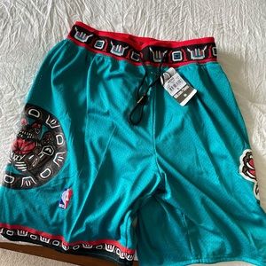 Grizzlies men’s basketball shorts